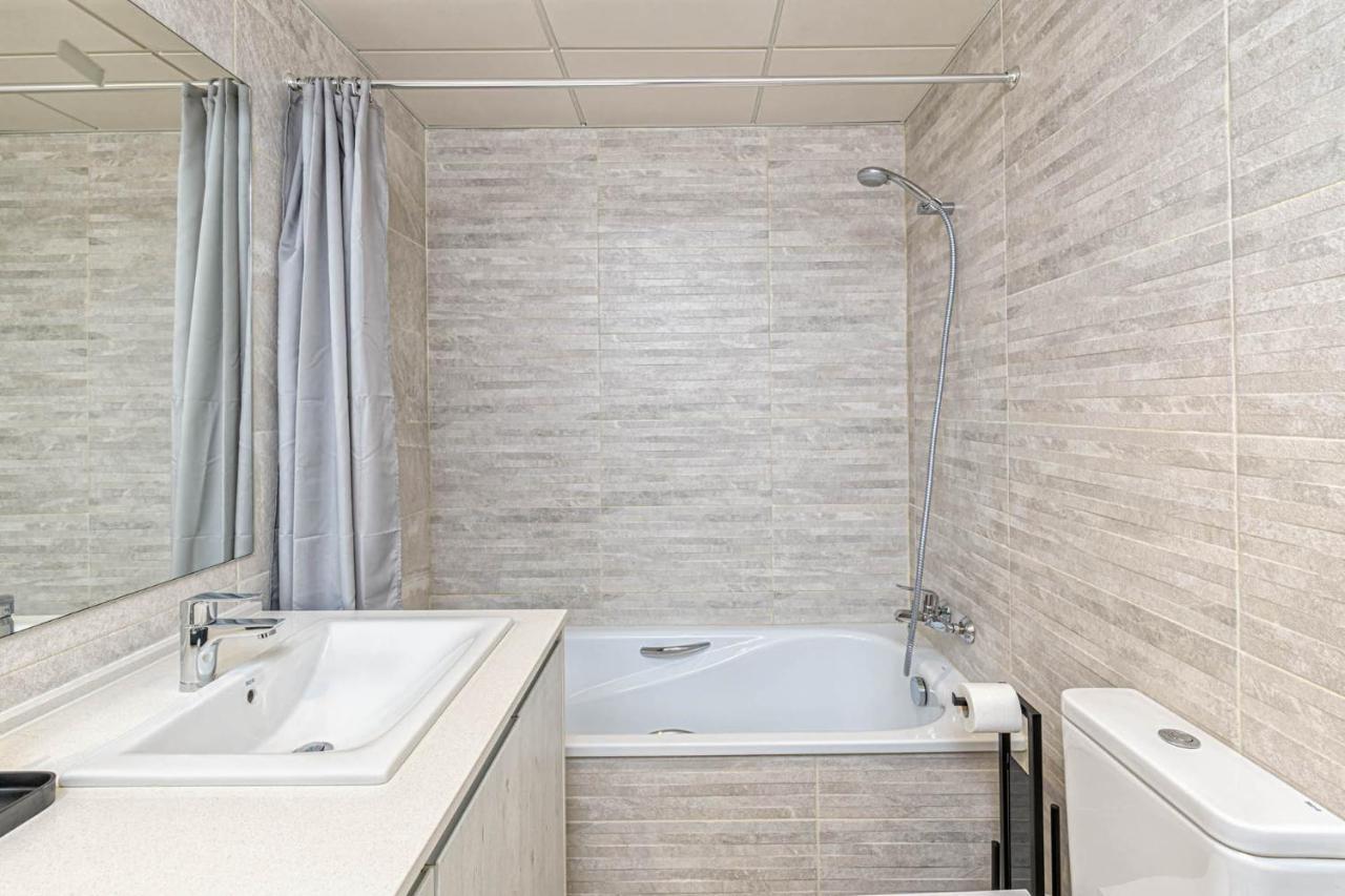 Constancia Apartment In Malaga By Solaga Holiday Homes Ngoại thất bức ảnh